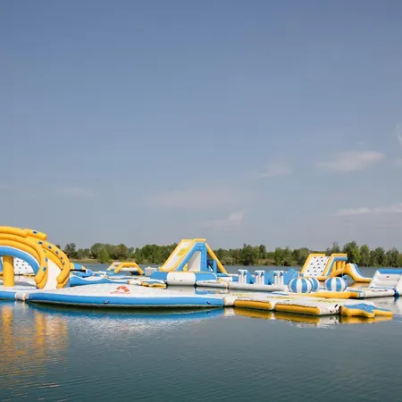 Domaine St Gilles - Maison Entierement Climatisee, Proche Activites Aquatiques Et Equestres Holiday home