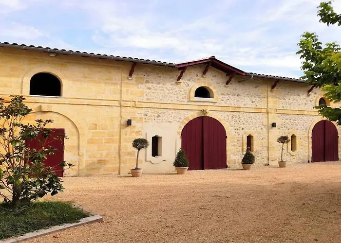 Domaine St Gilles - Maison Entierement Climatisee, Proche Activites Aquatiques Et Equestres *